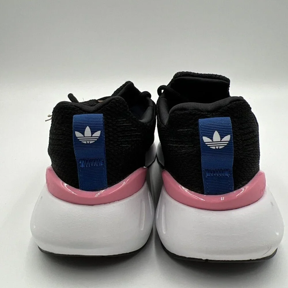 ADIDAS Originals Girl's Swift Run 22 (Big Kid) Black/Bliss Pink/Blue 7 Big Kid M